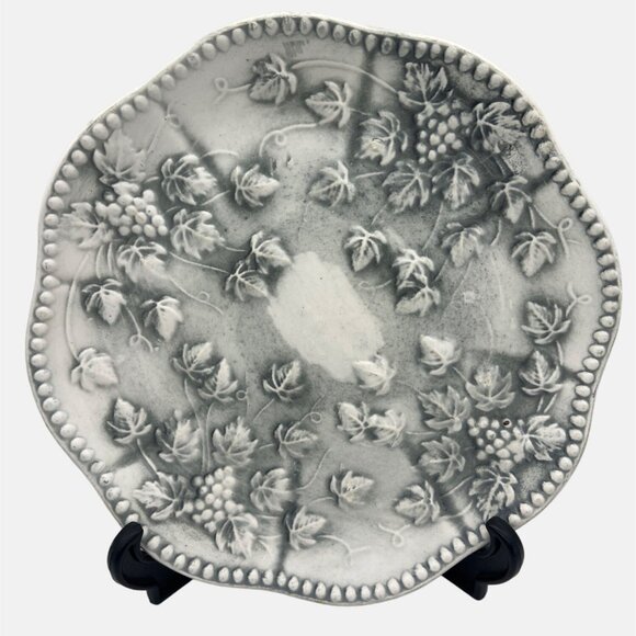 Vintage Textured Ceramic Cake Plate with Cake Server Grape Design 10" - Picture 2 of 6